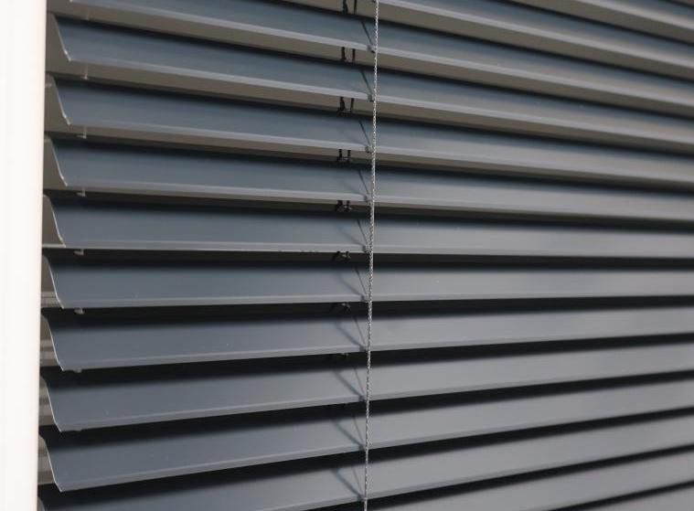Jaluzele aluminiu la comandă 25/50 mm | Cluj | Manuale & electrice