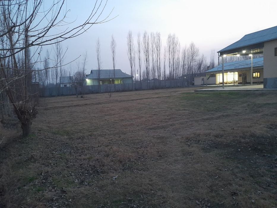 10 сотихли участка сотилади