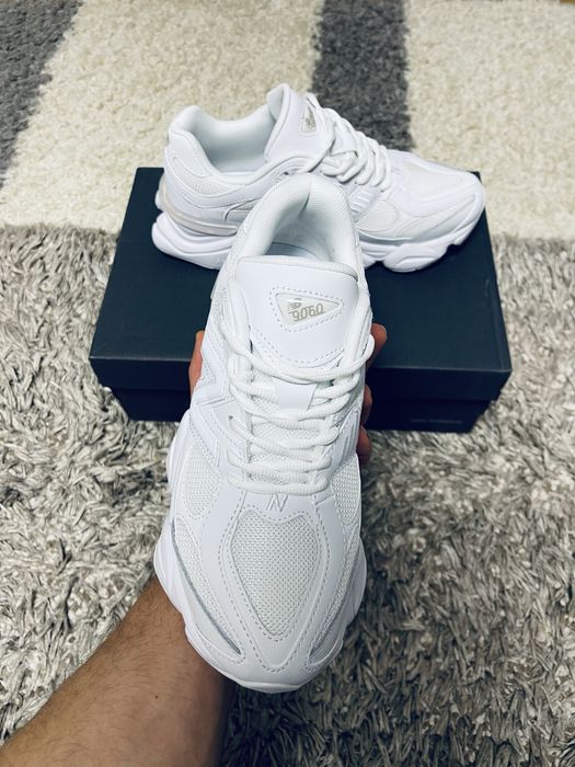 Adidasi New Balance 9060 Albi