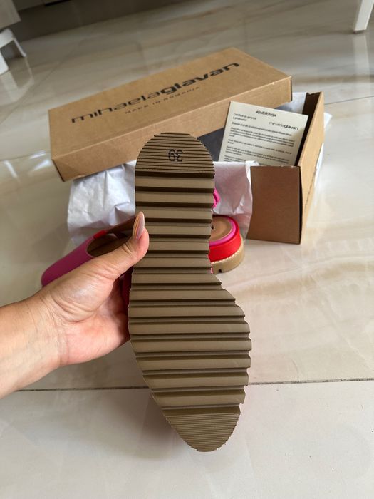 Кожени обувки с отворена пета  Mihaela Glavan