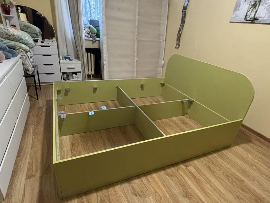 Спалня без матрак