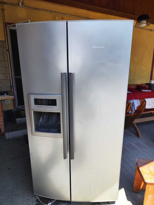 Frigider Side by Side Bauknecht – No Frost – Dispenser apă/gheață