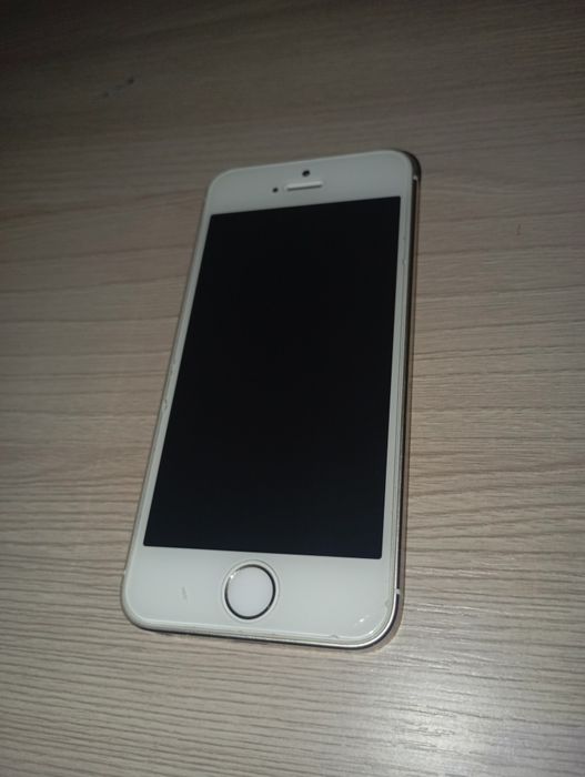 Продам iPhone 5S