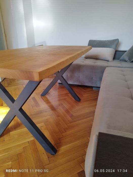 Трапезна маса от череша