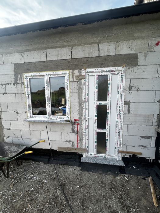 Tâmplărie PVC | Ferestre și Uși PVC | Plase Insecte | Rulouri și Jaluzele