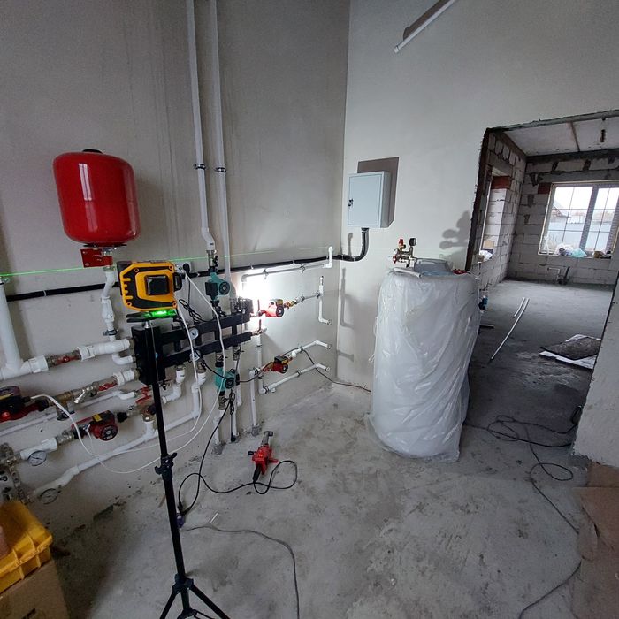 Отопление, водоснабжение.