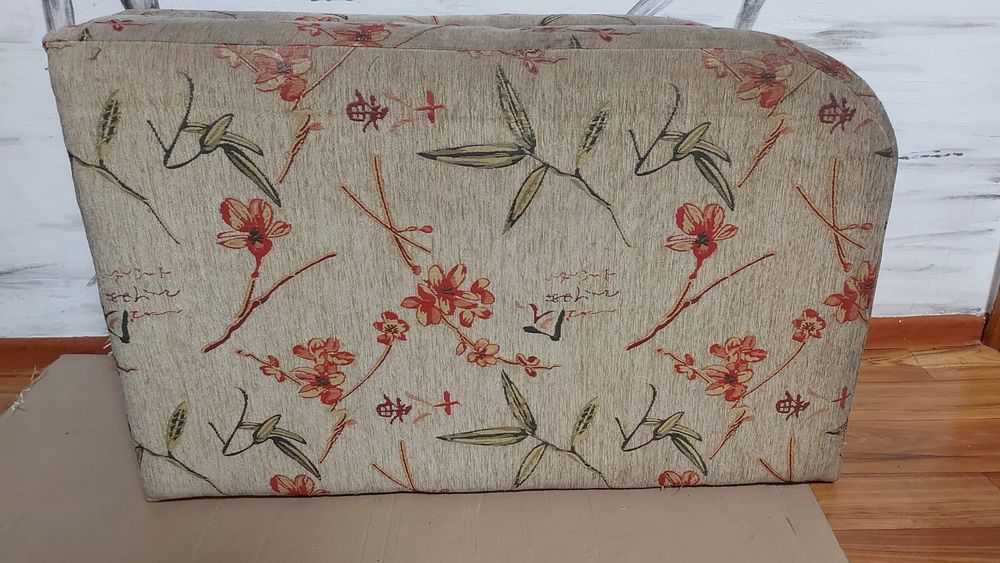 Отдам угловой диван даром