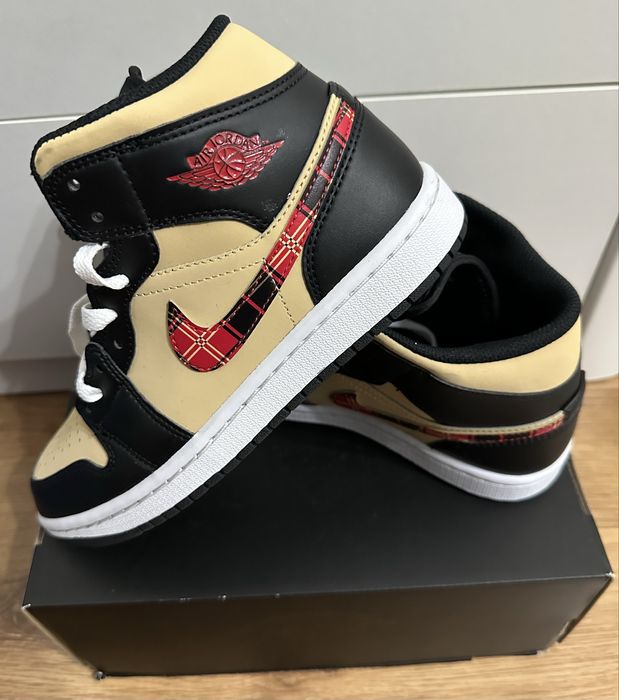 Jordan 1 Mid Tartan Swoosh