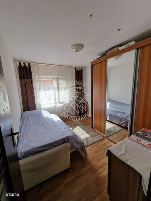 Apartament decomandat 3 camere-2 balcoane-etaj 3-Zona Petru Maior