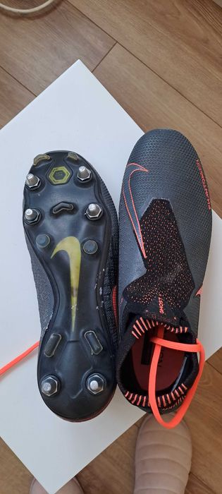 Бутонки Nike Phantom  номер 42.5