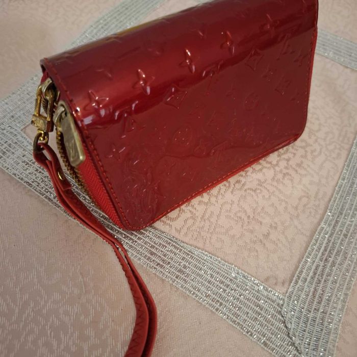 Дамско   Портмоне