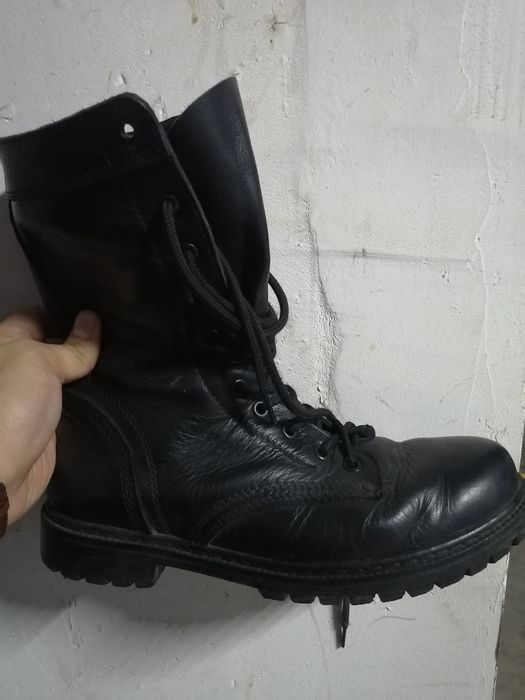 Продам берцы черного цвета