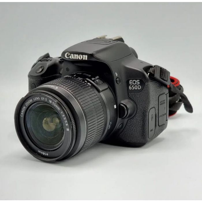 Canon 650D Body (без объектива)