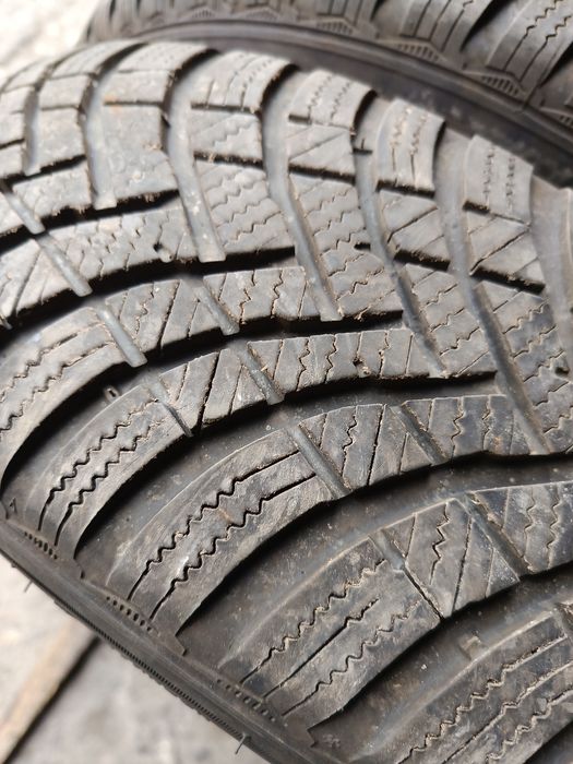 Зимни гуми -2024г.-15цола-185/65-1бр.-75лв."HANKOOK"