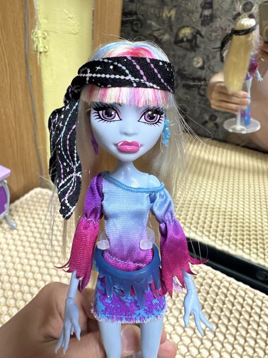 Продам кукол монстр хай!