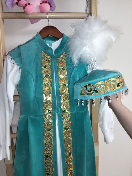 Прокат платьев и костюмов