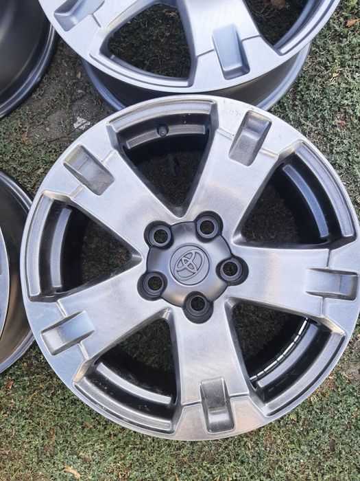 Продам диски р16 тойота.