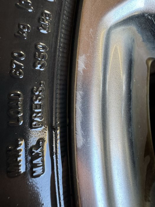 1 диск на Камри 55 американец XLE.