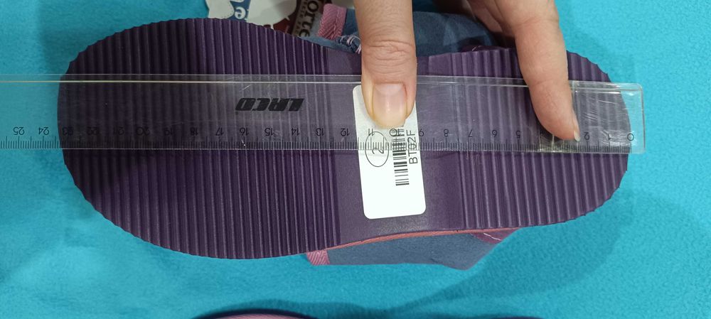 Угги для девочки натуральные новые