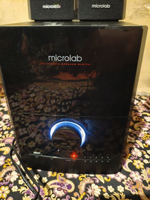 Microlab M-500U sotiladi