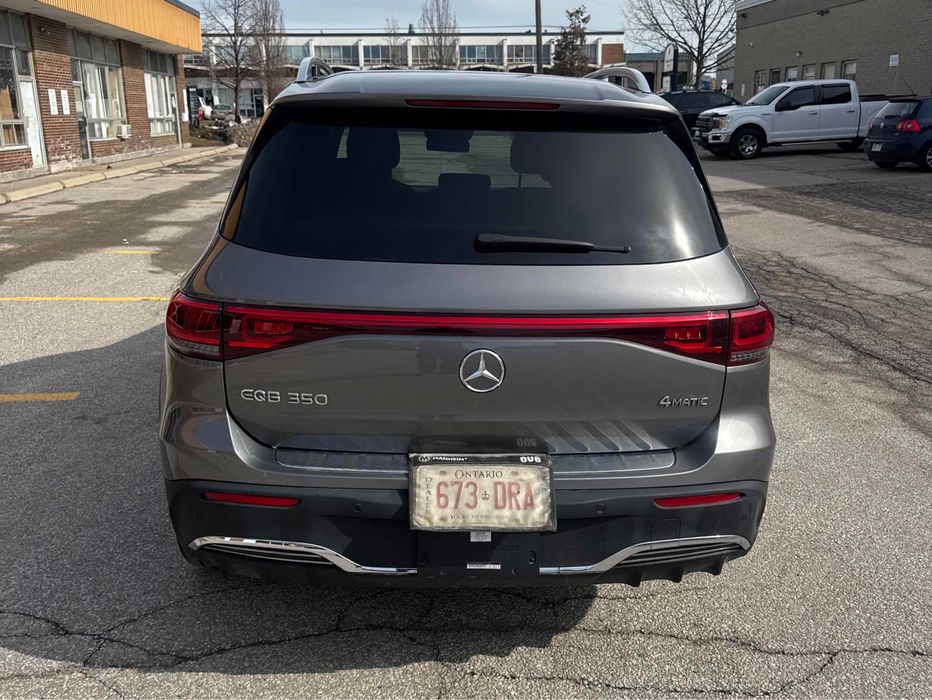 Mercedes-Benz EQB 350 4MATIC AMG електрически SUV