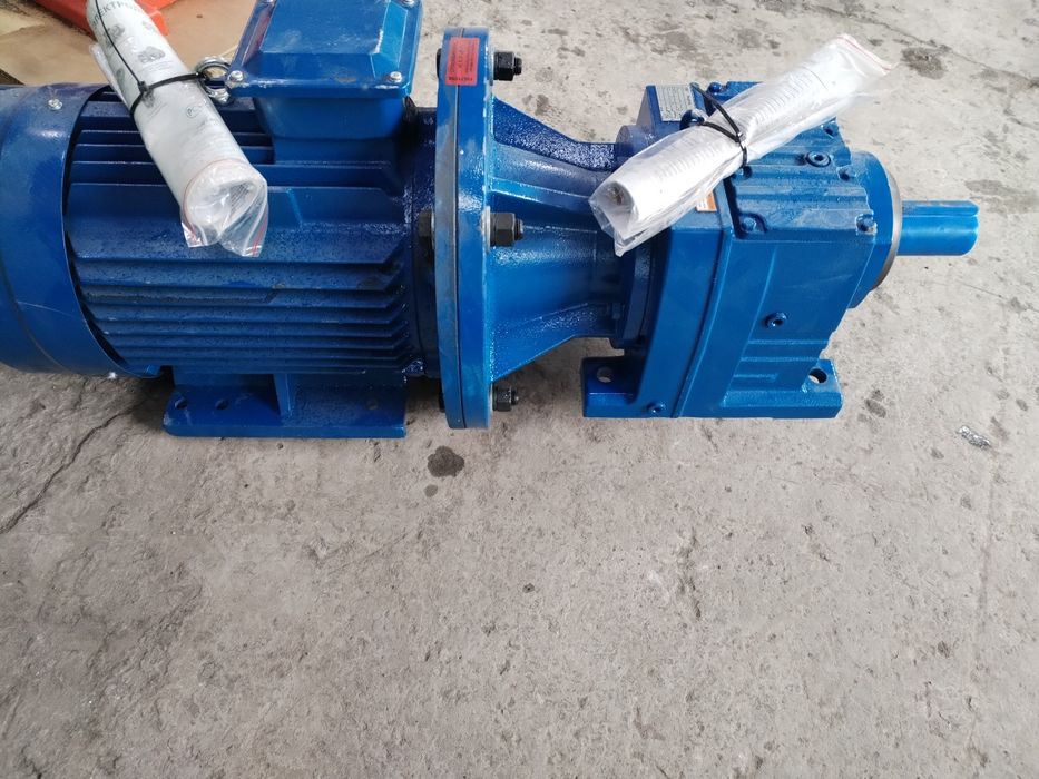 Мотор редуктор R77 5.5 kwt