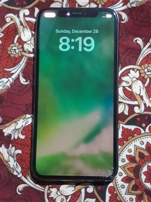 Iphone 11 pro telefoni sotiladi