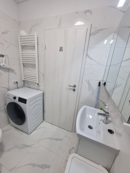 Garsoniera statia metrou Berceni