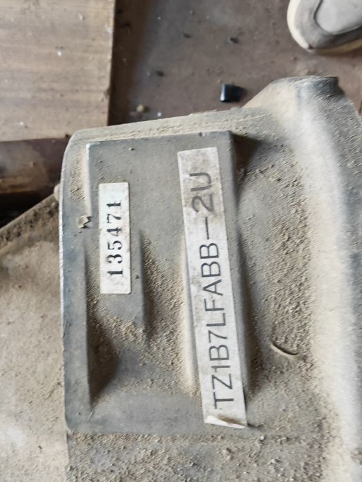 Двигатель с коробкой от оутбэк