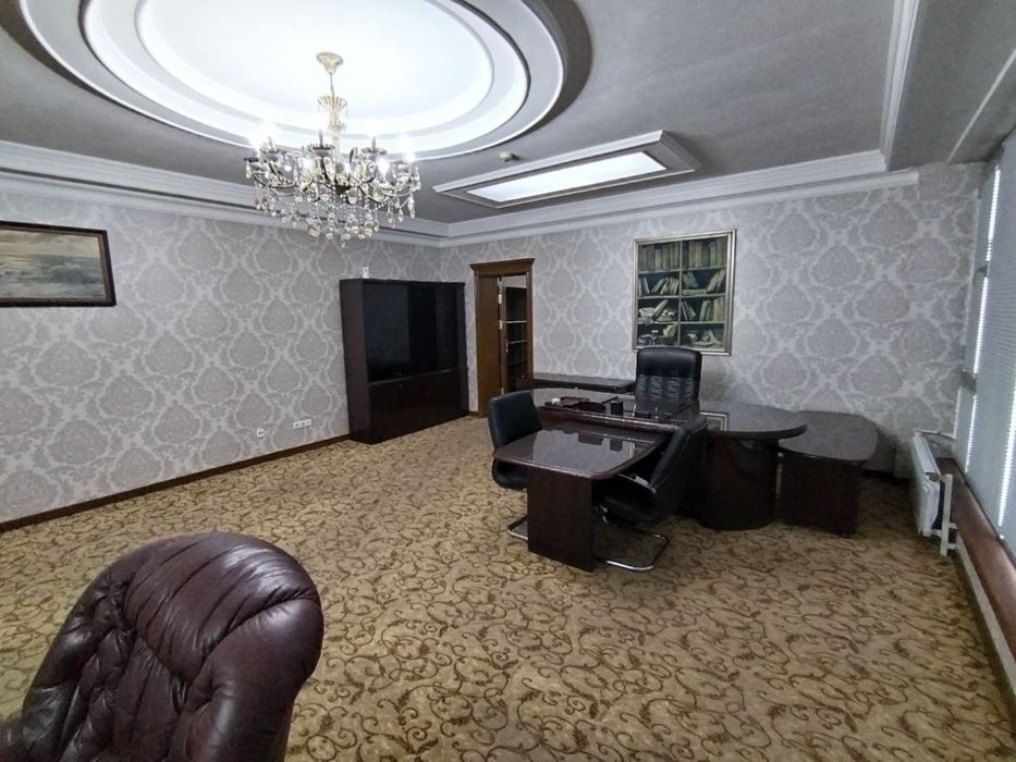 Аренда под офис 2 комната, С Мебелью! 88кв.м Алайский! 2200у.е
