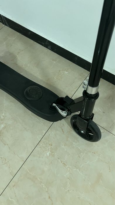 Детский электро-самокат