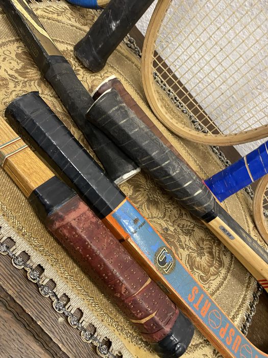 Голяма колекция на ретро тенис ракети дървена ренис ракета