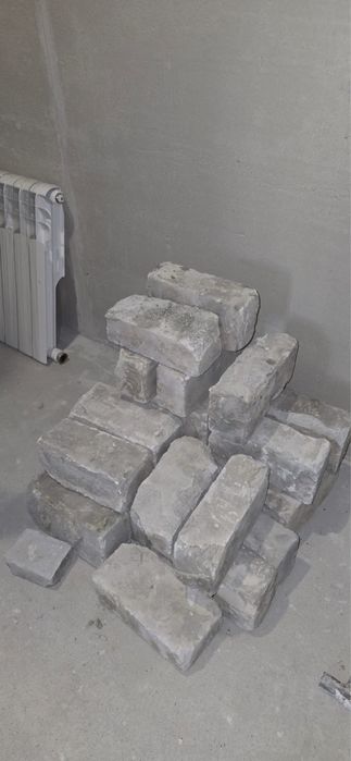 Продам кирпич 50 тг