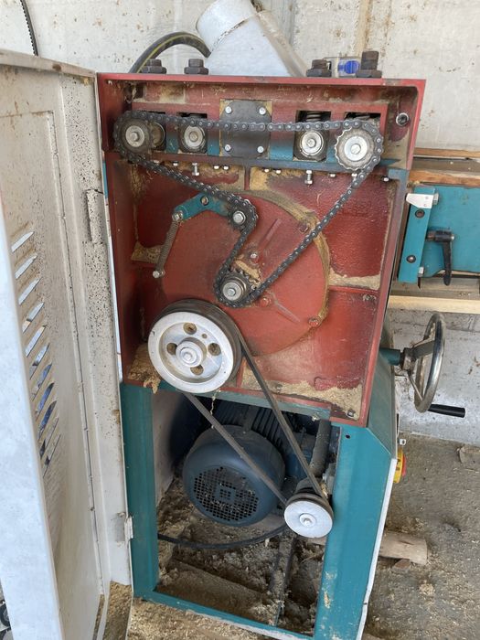 Ikki tomonlama yogochga ishlov beradi deyarli yangi