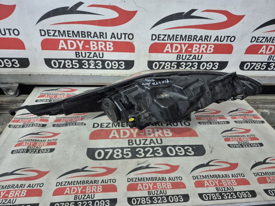 Far stanga ford fiesta mk6 2009