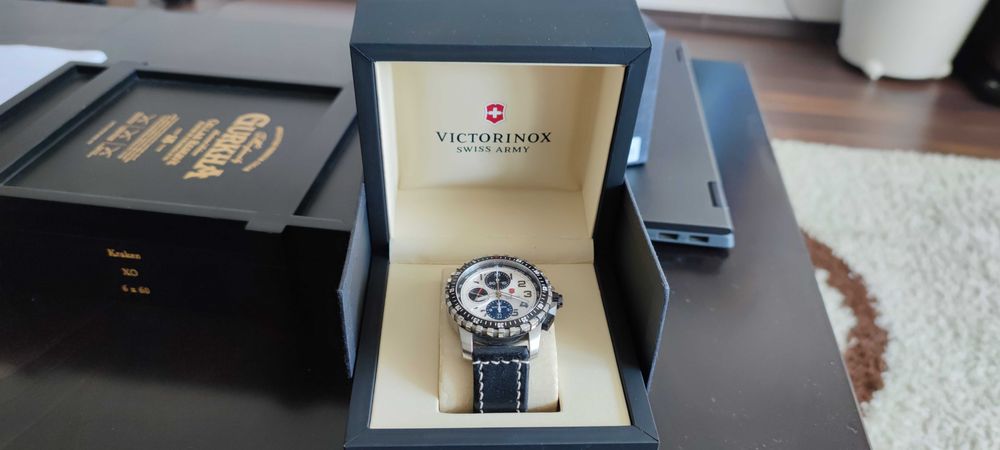 Часовник Victorinox Swiss Army Alpnach Chrono Mechanical