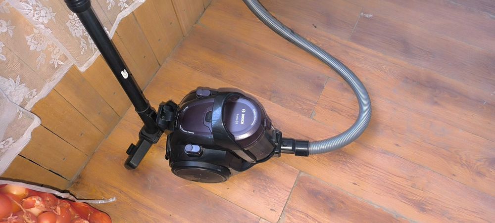 Пылесос Bosch series 2