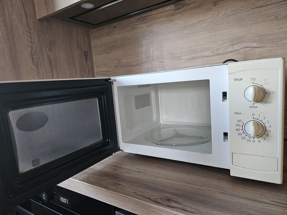 Микровълнова Печка LG MS-197H