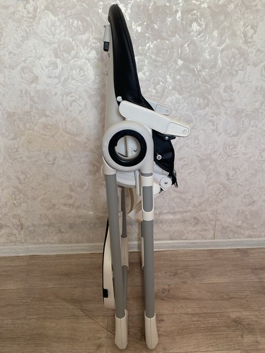 Стульчик для кормления  бренда IVOLIA