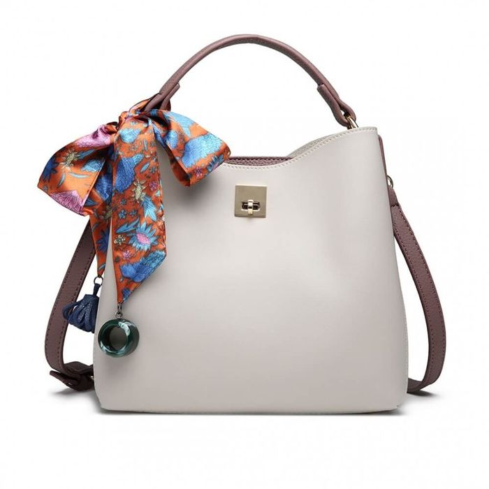 Дамска чанта елегантна