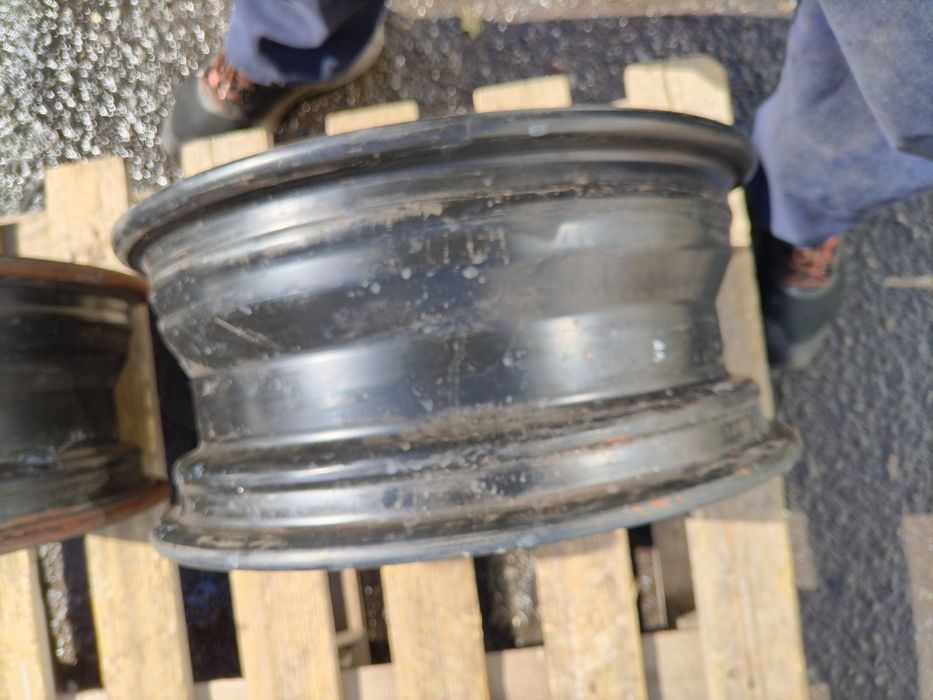 15 цола 5 х 114,3 мм Нисан / Рено - 6 инча / ЕТ 40