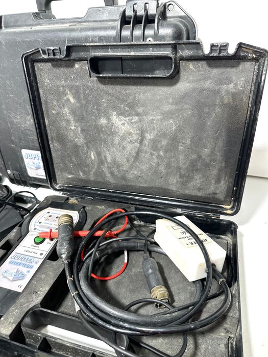 Madea JUPITER+ - Sistem profesional identificare cabluri BT/HTA | Emitator + Receptor | Kit complet  detector cabluri