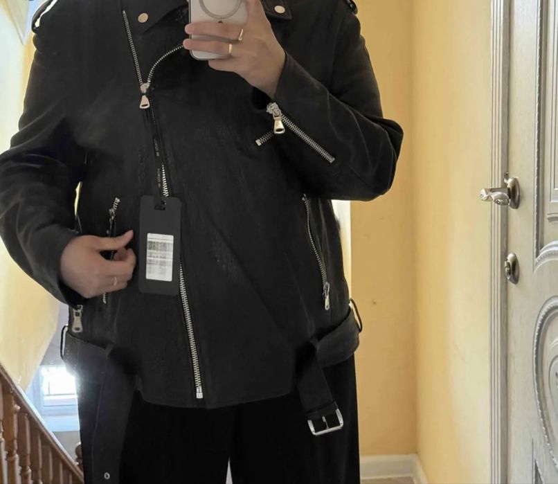 Новая кожаная куртка