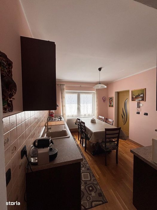 Casa cu etaj +corp secundar in Catamaresti Deal