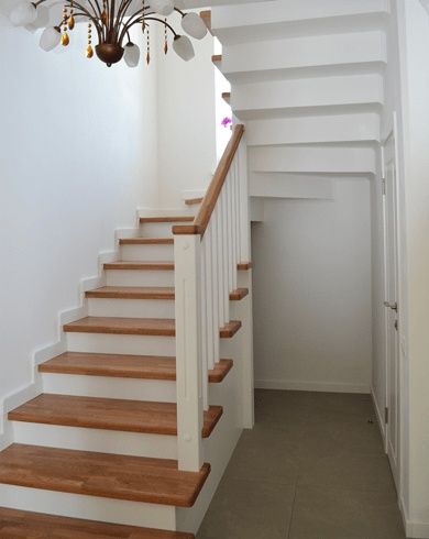 Лестницы из массива дерева