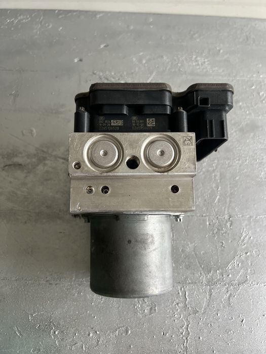 Pompa ABS 8W0907379R 8W0907379D Audi A4 B9 A5 F6