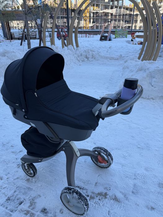 Продам коляску Stokke