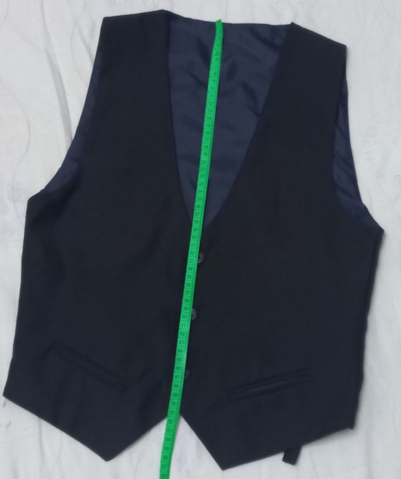 Продам школьные брюки и жилетку