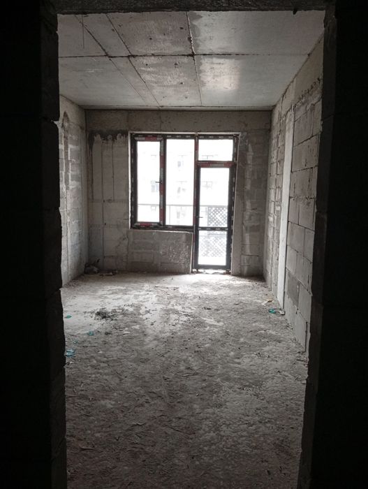 Янги бозор оркаси ИСФАН дом Асака банк 10 этаж каробка. Дом 13 этажли