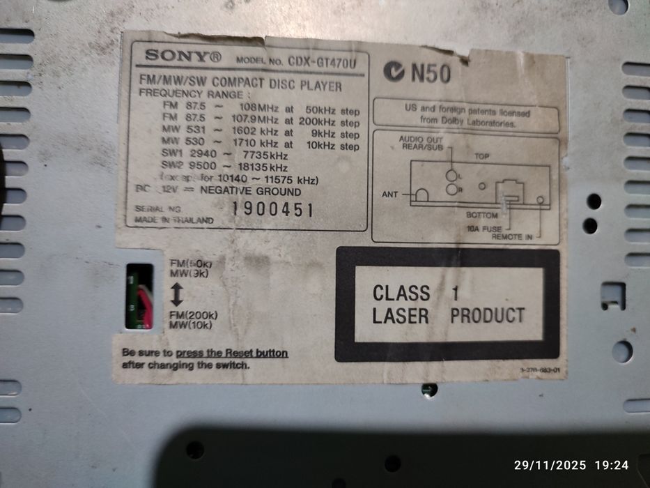 SONY CDX - GT470U original magnitola sotiladi